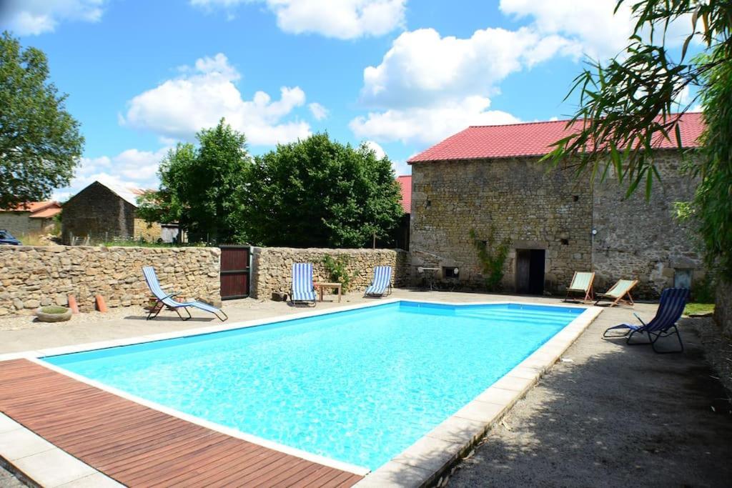 Two Hoots - With Summer Pool. Hébergement de vacances *